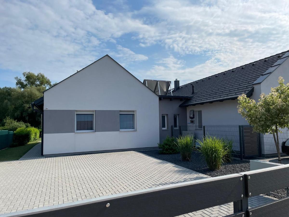 Royalhill Apartman Vonyarcvashegy Kültér fotó